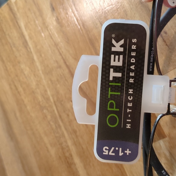 NWT Optitek Hi-Tech readers +1.75 - Picture 2 of 12
